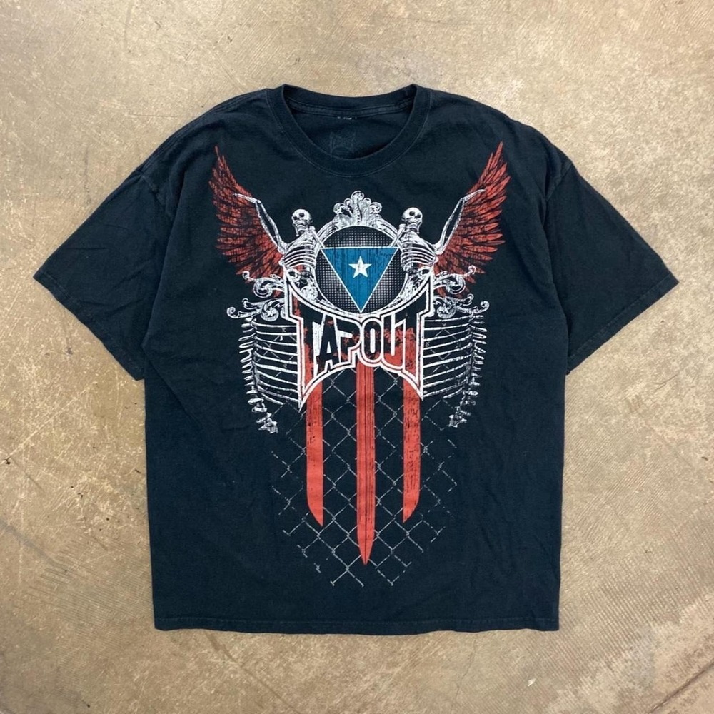 Y2K Tapout Skate 2000s Grunge Skulls T-Shirt Size XL